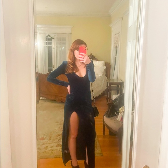 Fashion Nova Dresses & Skirts - Fashion Nova - green velvet long sleeve slit dress with shoulder pads. Wore once